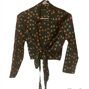 PrettyLittleThing Cropped Tie Front Wrap Top Shrug Printed